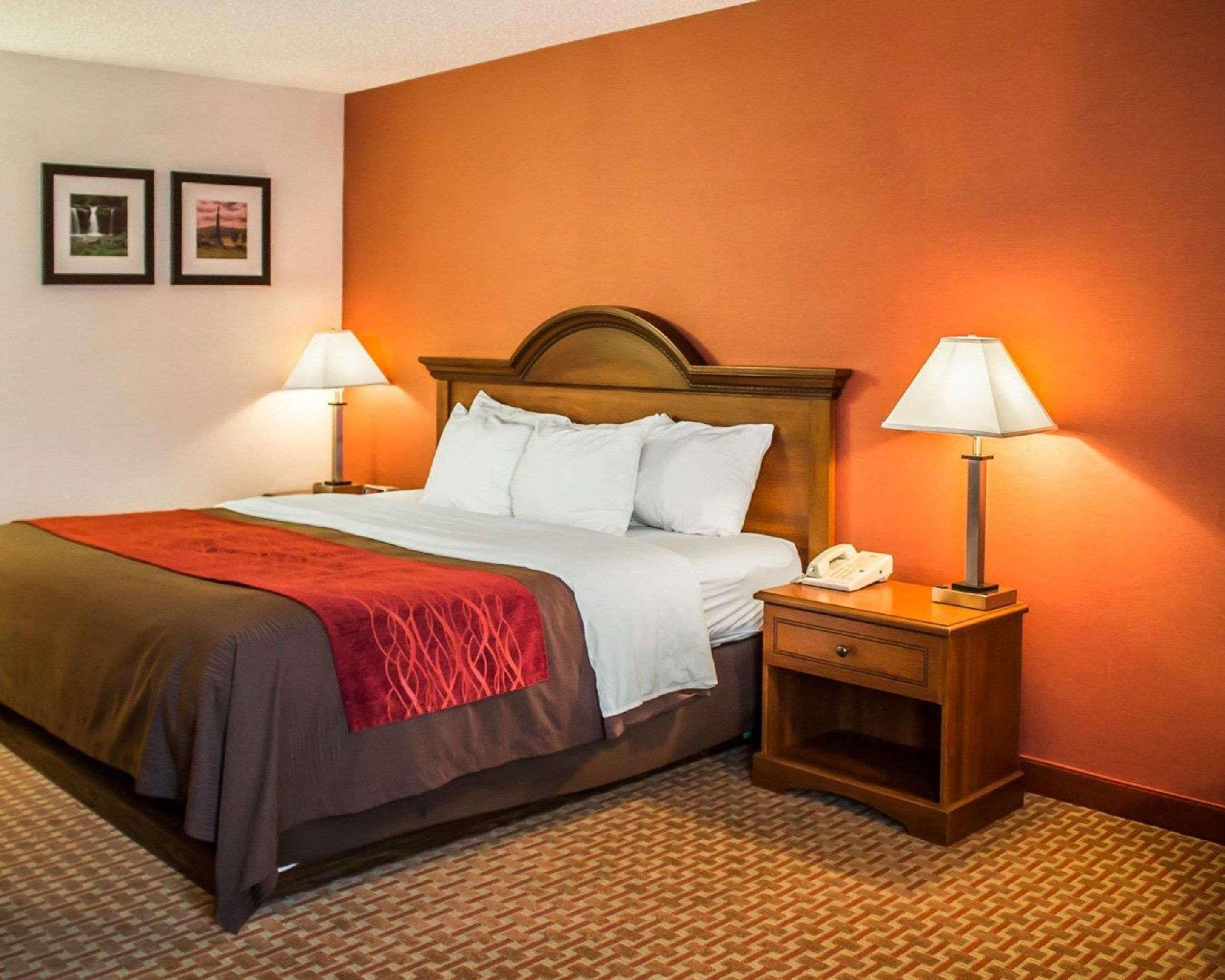 East Liverpool Quality Inn מראה חיצוני תמונה