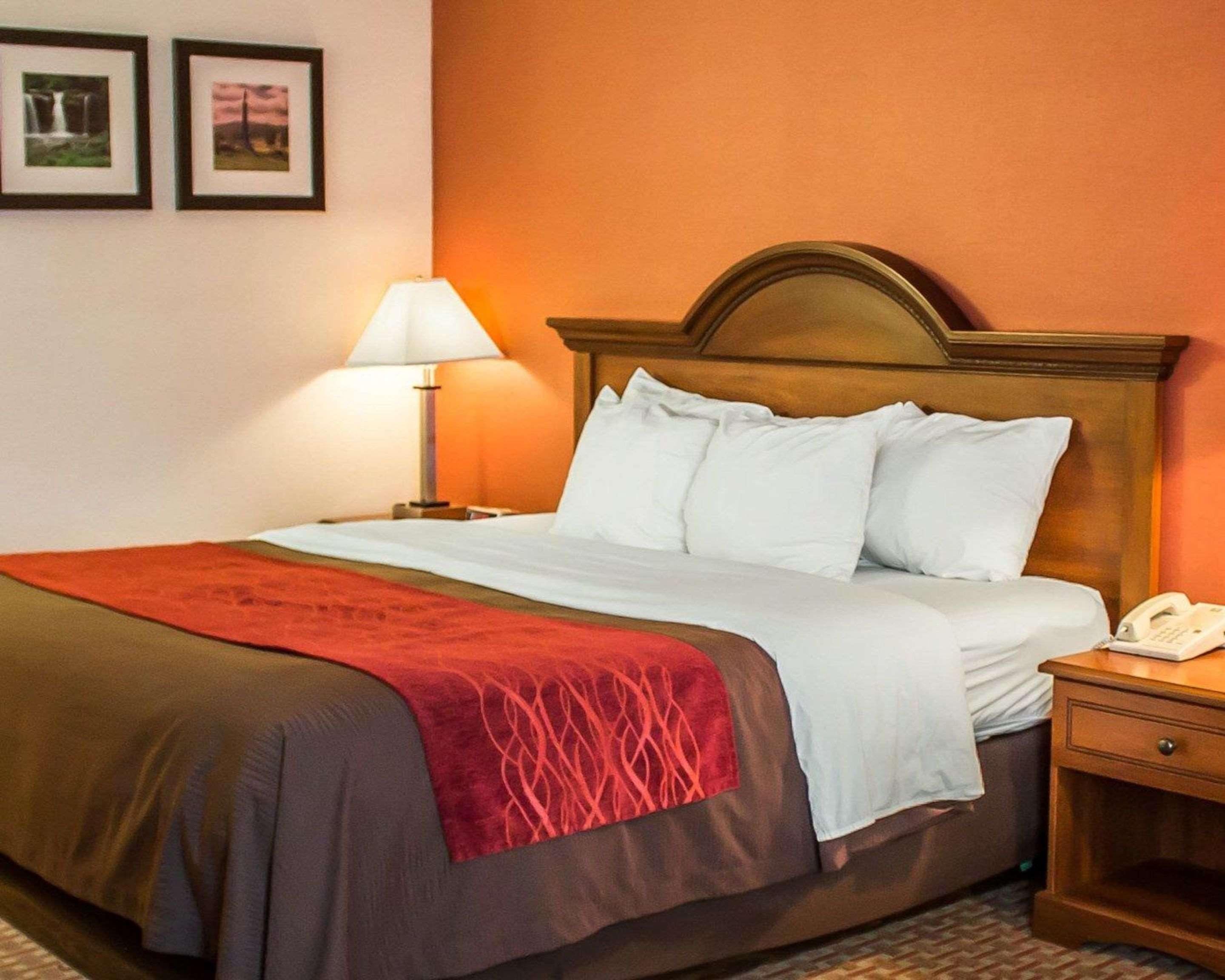 East Liverpool Quality Inn מראה חיצוני תמונה