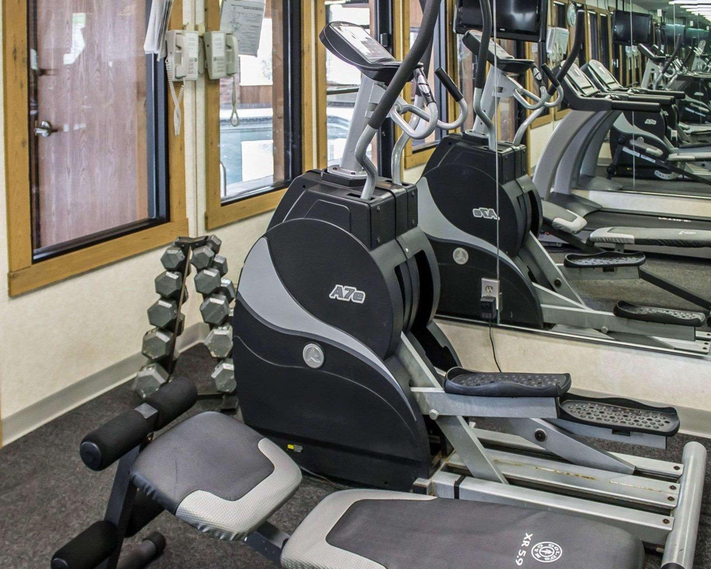 East Liverpool Quality Inn מראה חיצוני תמונה