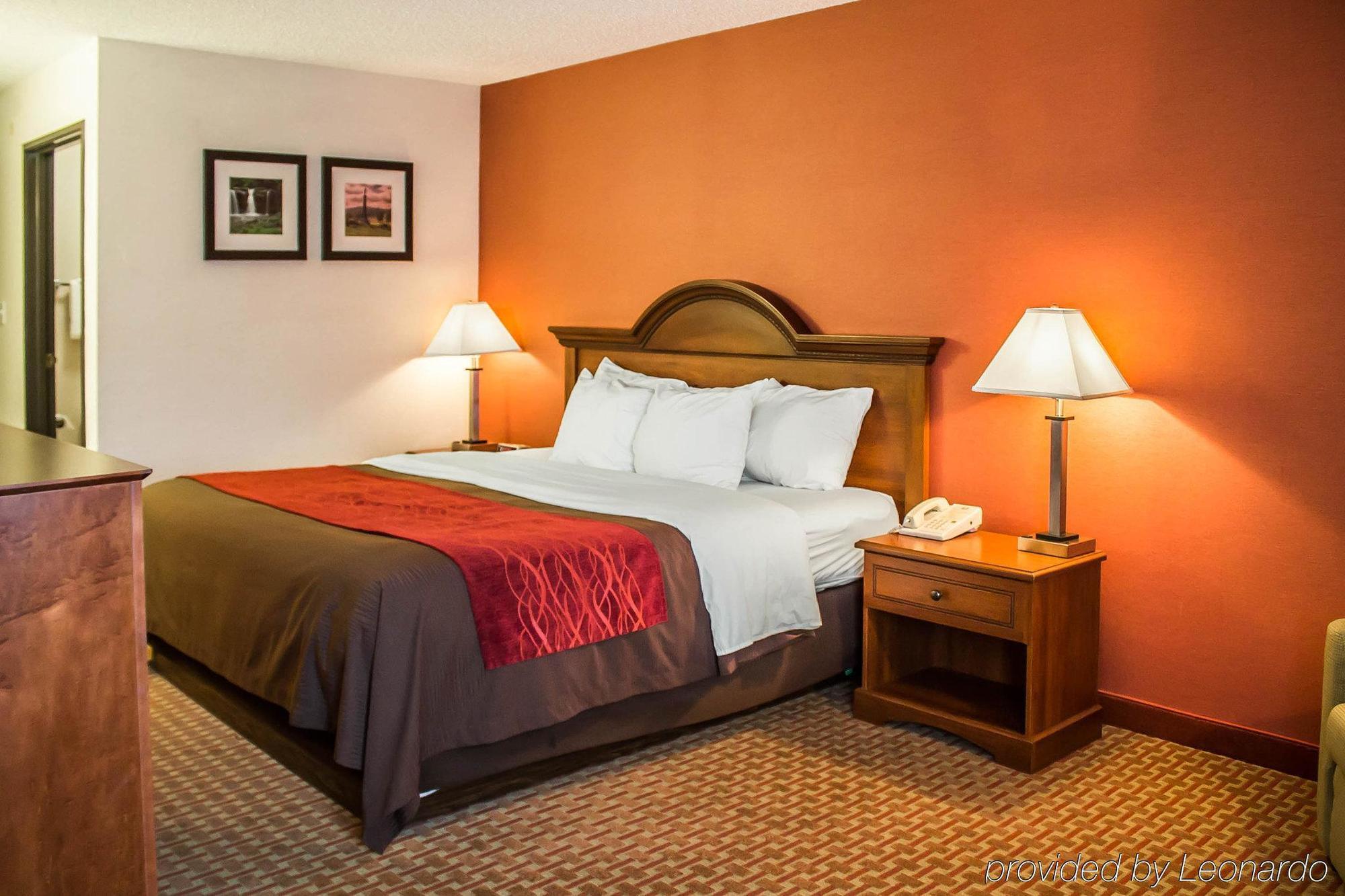 East Liverpool Quality Inn מראה חיצוני תמונה