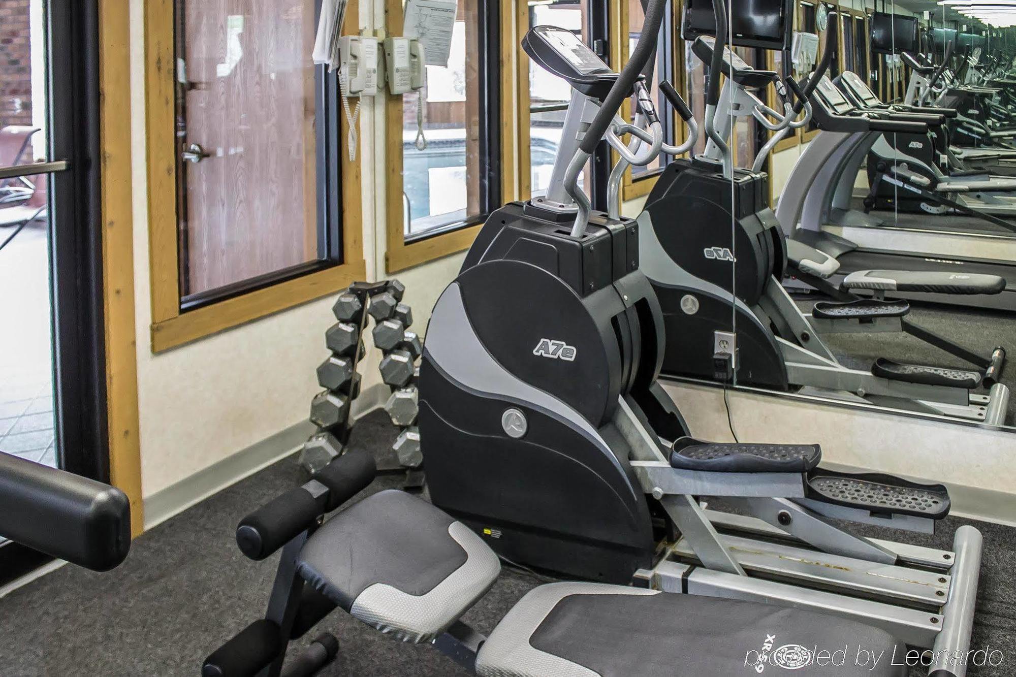 East Liverpool Quality Inn מראה חיצוני תמונה