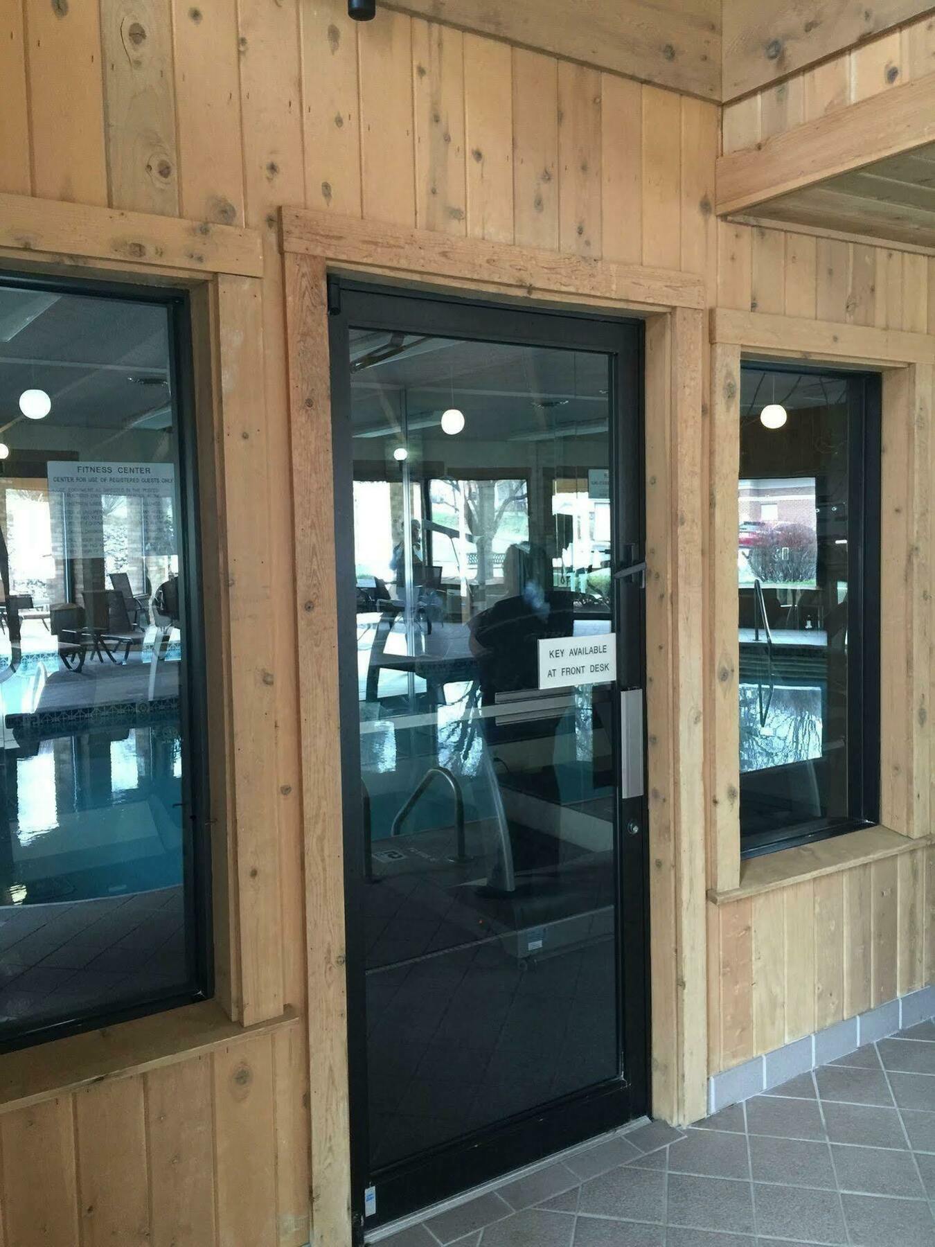 East Liverpool Quality Inn מראה חיצוני תמונה